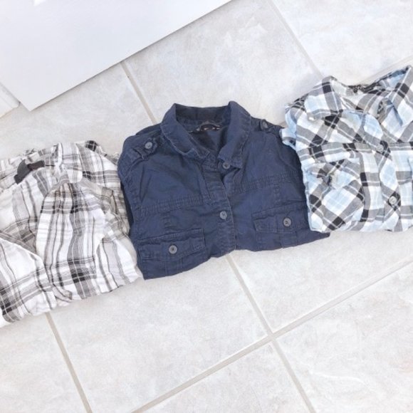 LIKE NEW 3 Collar Shirts Bundle Top with Buttons Blue Size Small - Picture 3 of 4